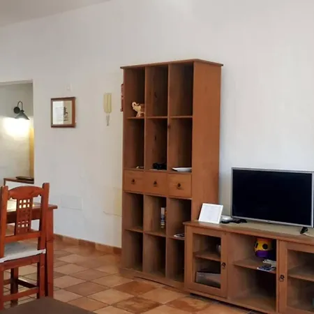Isabel 2 Apartman Famara